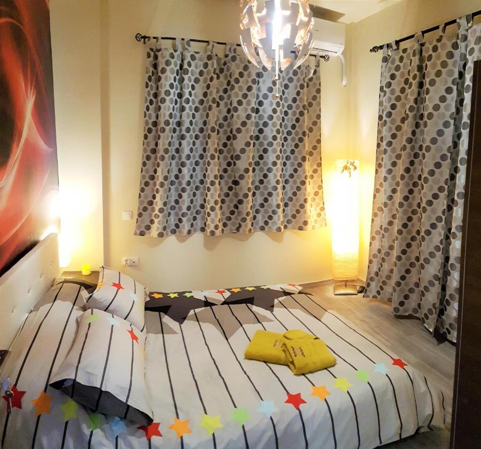 Betty'S Central Suite อเล็กซานโดรโพลิส ภายนอก รูปภาพ